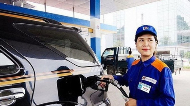 Giá xăng RON95-III giảm 4.252 đồng, xuống còn 12.560 đồng/lít Gia xang RON95-III giam 4.252 dong, xuong con 12.560 dong/lit