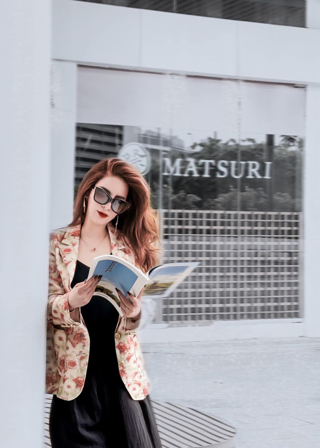 Hot girl 'hái ra tiền' chia sẻ 'áp lực' khi làm người nổi tiếng - Hình 2 Hot girl 'hai ra tien' chia se 'ap luc' khi lam nguoi noi tieng-Hinh-2