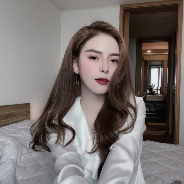 Hot girl 'hái ra tiền' chia sẻ 'áp lực' khi làm người nổi tiếng - Hình 3 Hot girl 'hai ra tien' chia se 'ap luc' khi lam nguoi noi tieng-Hinh-3