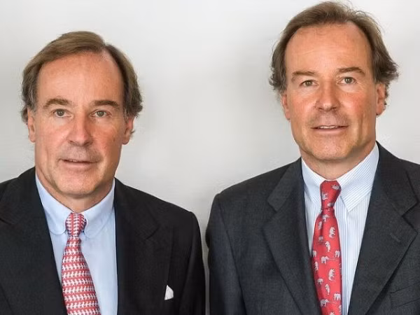 Khoi tai san tang len 8 ty USD, cap song sinh nguoi Duc an nen lam ra tu Vac-xin COVID-19