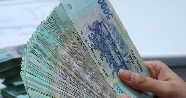 Nới room tín dụng cho các nhà băng: Ngân hàng nào hưởng lợi? Noi room tin dung cho cac nha bang: Ngan hang nao huong loi?