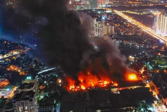 Sau vu chay, Rang Dong du chi 800 ty dong xay nha may moi