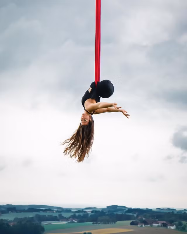 Tinh yeu cua nu van dong vien the hinh khong chan nguoi My-Hinh-8