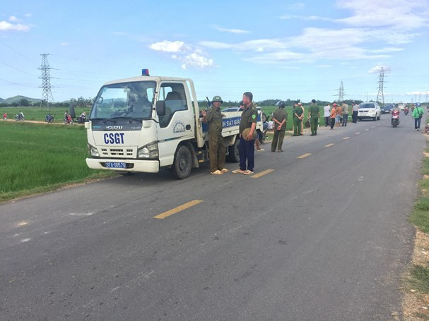 Người phụ nữ mang thai tử vong thương tâm khi va chạm với ô tô Nguoi phu nu mang thai tu vong thuong tam khi va cham voi o to