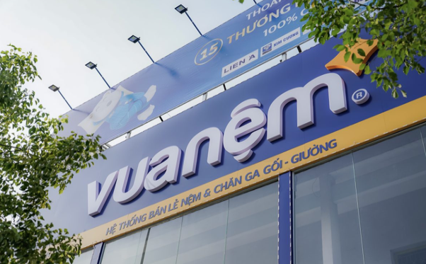 Vua Nệm bị phạt do công bố trễ loạt tài liệu năm 2022 Vua Nem bi phat do cong bo tre loat tai lieu nam 2022