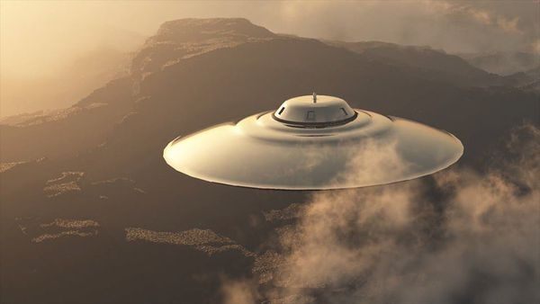 Cựu sĩ quan Lầu Năm Góc tiết lộ gây sốc về "Tic Tac UFO" - Hình 10 Cuu si quan Lau Nam Goc tiet lo gay soc ve
