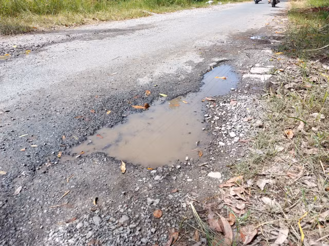 Tan Hiep (Kien Giang): Them mot con duong vua lam xong da hong?-Hinh-2