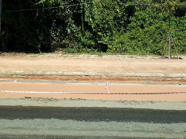 Dong Xoai (Binh Phuoc): Vi sao duong Ho Xuan Huong cu sua lai hong?-Hinh-11