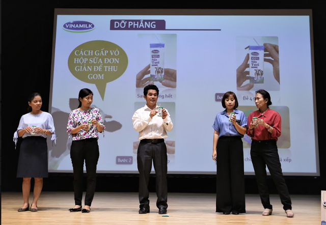 TP. HCM chính thức triển khai chương trình sữa học đường tại 10 quận, huyện - Hình 6 TP. HCM chinh thuc trien khai chuong trinh sua hoc duong tai 10 quan, huyen-Hinh-6