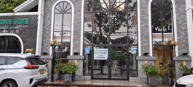 Nha hang, khach san tren tuyen duong 5 sao o Da Nang bo hoang vi vang khach-Hinh-4