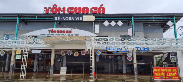 Nha hang, khach san tren tuyen duong 5 sao o Da Nang bo hoang vi vang khach-Hinh-2