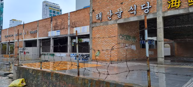 Nha hang, khach san tren tuyen duong 5 sao o Da Nang bo hoang vi vang khach-Hinh-8