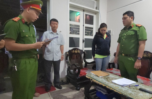 Bắt 2 cán bộ của trường Đại học Bách khoa Đà Nẵng - Hình 2 Bat 2 can bo cua truong Dai hoc Bach khoa Da Nang-Hinh-2