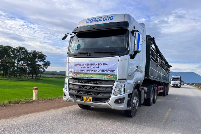 Vinamilk tiếp nhận hơn 1.500 bò nhập khẩu từ Mỹ về các trang trại Vinamilk Green Farm - Hình 3 Vinamilk tiep nhan hon 1.500 bo nhap khau tu My ve cac trang trai Vinamilk Green Farm-Hinh-3
