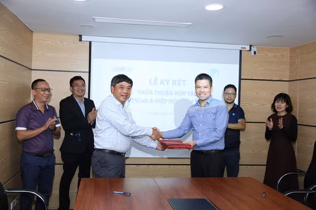 Giai thuong Vietnam Golf Awards vinh danh golf Viet