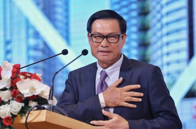 Ông Nguyễn Bá Dương: Mỗi lần vấp ngã là một lần học được cách để đi nhanh hơn Ong Nguyen Ba Duong: Moi lan vap nga la mot lan hoc duoc cach de di nhanh hon