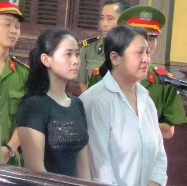 Hotgirl Viet xinh dep, nong bong dinh vao ma tuy-Hinh-13