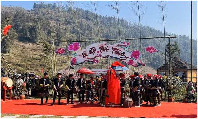 Cap treo Fansipan mo cua tro lai tu 8/2 cung chuoi le hoi ron rang don xuan-Hinh-7