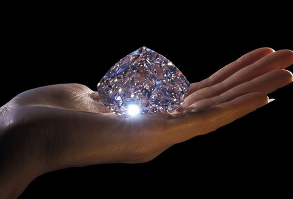 Phát hiện kim cương đổi màu quý hiếm có giá hàng trăm nghìn USD - Hình 7 Phat hien kim cuong doi mau quy hiem co gia hang tram nghin USD-Hinh-7