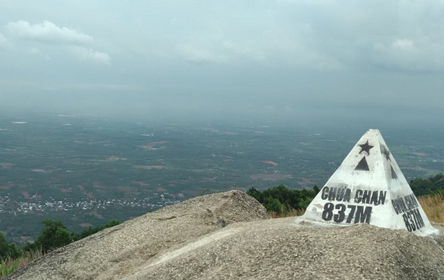 Mây đĩa bay tiếp tục xuất hiện ở núi Chứa Chan - Đồng Nai - Hình 12 May dia bay tiep tuc xuat hien o nui Chua Chan - Dong Nai-Hinh-12