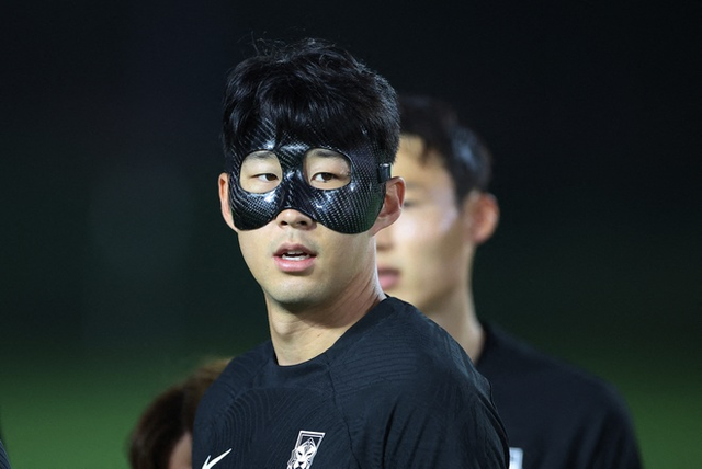 Biết gì về chiếc mặt nạ tỷ USD của Son Heung-min? - Hình 9 Biet gi ve chiec mat na ty USD cua Son Heung-min?-Hinh-9