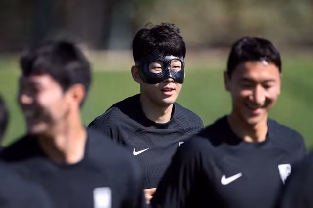 Biet gi ve chiec mat na ty USD cua Son Heung-min?-Hinh-10