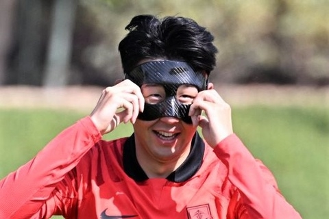 Biết gì về chiếc mặt nạ tỷ USD của Son Heung-min? - Hình 12 Biet gi ve chiec mat na ty USD cua Son Heung-min?-Hinh-12