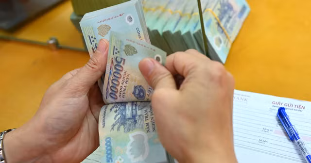 Thong tu 06: Lam cham tang truong tin dung, huong dong von den du an an toan