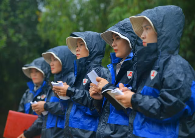 Nghe si nhiep anh Nguyen A trien lam va ra mat hai sach anh-Hinh-7