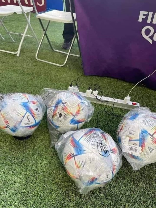 Thực hư hình ảnh quả bóng World Cup 2022 được sạc pin Thuc hu hinh anh qua bong World Cup 2022 duoc sac pin
