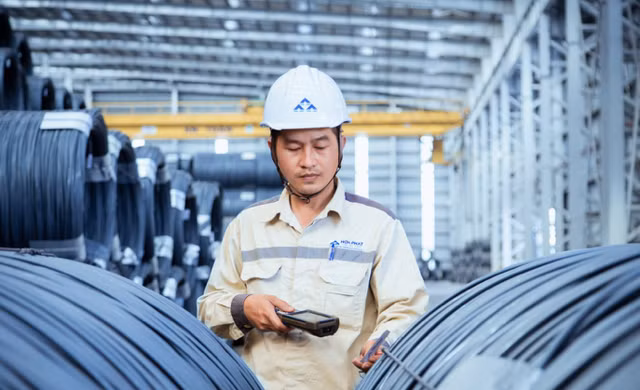 Thay gi tu viec Hoa Phat muon rot 120 nghin ty cho 4 du an tai Phu Yen?