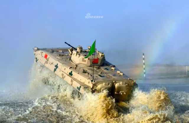 Quan doi Trung Quoc tung anh 