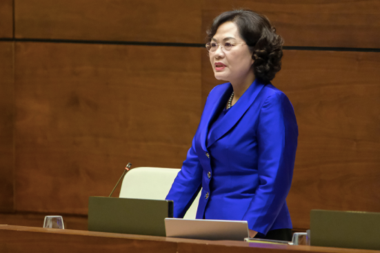 Thong doc NHNN: Se can thiep neu gia vang khong dieu tiet duoc, ngan hang khong duoc truc tiep mua co phieu doanh nghiep