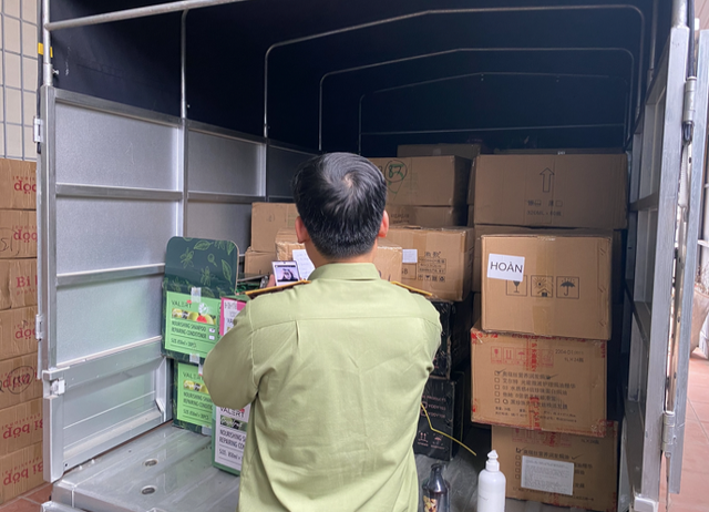 Thu giữ hơn chục nghìn sản phẩm nhãn hiệu BIBOP vi phạm trị giá hơn 4 tỷ đồng Thu giu hon chuc nghin san pham nhan hieu BIBOP vi pham tri gia hon 4 ty dong