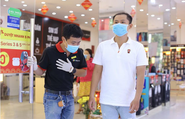 Rút kinh nghiệm từ Điện Máy Xanh, FPT Retail phòng ngừa Covid-19 như nào? Rut kinh nghiem tu Dien May Xanh, FPT Retail phong ngua Covid-19 nhu nao?