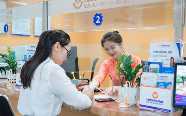 Nhà đầu tư không mặn mà 140 triệu cổ phiếu LPB, VNPost lại thoái vốn bất thành Nha dau tu khong man ma 140 trieu co phieu LPB, VNPost lai thoai von bat thanh