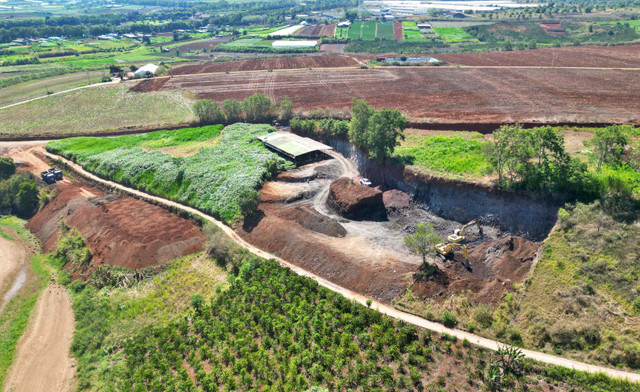 Khai thac khoang san khong phep con de doa phong vien