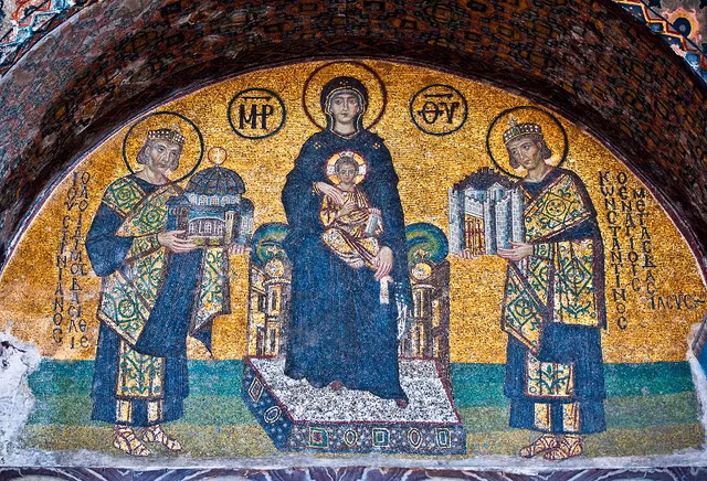 Phat hien tuong nhan su Ai Cap co khuon mat doc la-Hinh-12