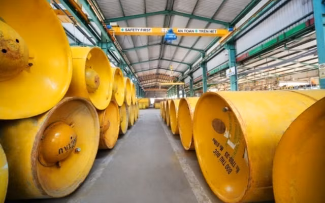 Vi dau co phieu CSV lien tuc bat tran du loi nhuan quy 3 di lui?