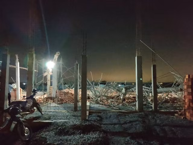 Chum anh: Cong nhan bi thuong do sap tuong o Dong Nai dang duoc dieu tri-Hinh-7