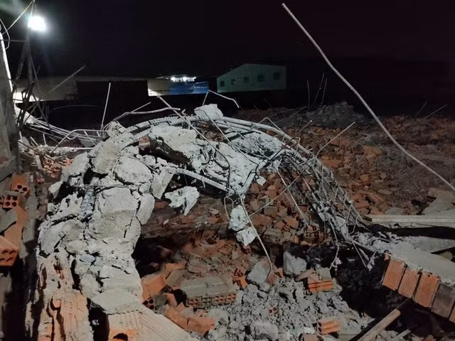 Chum anh: Cong nhan bi thuong do sap tuong o Dong Nai dang duoc dieu tri-Hinh-8