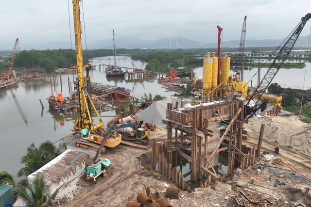 Cao tốc Hạ Long - Hải Phòng: Tốn gần 557 tỷ đồng cho mỗi km - Hình 9 Cao toc Ha Long - Hai Phong: Ton gan 557 ty dong cho moi km-Hinh-9