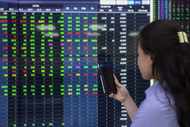 2 kịch bản cho VN-Index trong tháng 5, nhà đầu tư lưu ý nhóm ngành nào? - Hình 2 2 kich ban cho VN-Index trong thang 5, nha dau tu luu y nhom nganh nao?-Hinh-2