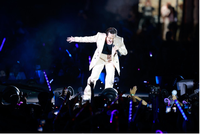 Nhin lai nhung khoanh khac thang hoa tai sieu dai nhac hoi 8Wonder-Hinh-8