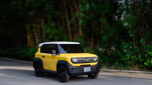 VinFast VF 3 khuấy đảo cuộc chơi mini car tại Việt Nam - Hình 2 VinFast VF 3 khuay dao cuoc choi mini car tai Viet Nam-Hinh-2