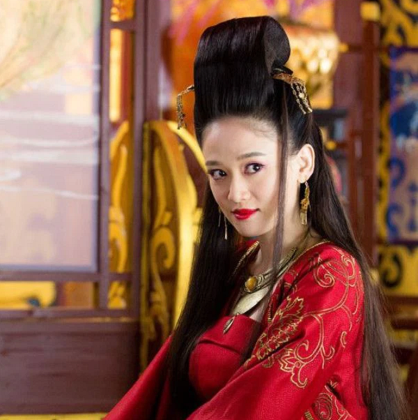 Tiểu thuyết Kim Dung: Sự thật về cao thủ Đông Phương Bất Bại - Hình 4 Tieu thuyet Kim Dung: Su that ve cao thu Dong Phuong Bat Bai-Hinh-4