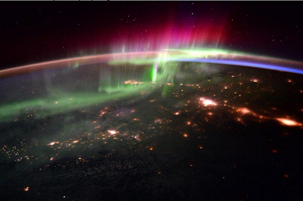 Chuyên gia giải mã “chuỗi ngọc lạ” trên bầu trời - Hình 5 Chuyen gia giai ma “chuoi ngoc la” tren bau troi-Hinh-5