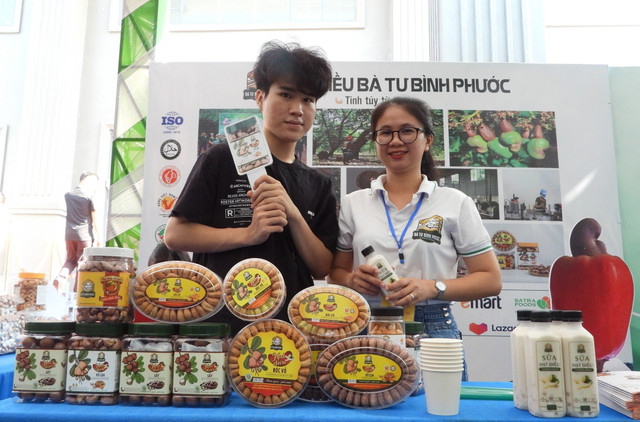 Hạt điều Bình Phước đóng góp 32% năng lực xuất khẩu điều quốc gia Hat dieu Binh Phuoc dong gop 32% nang luc xuat khau dieu quoc gia