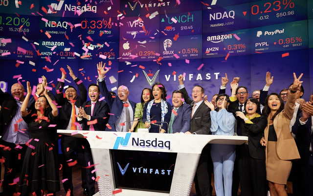 VinFast chinh thuc niem yet tren Nasdaq, gia tri von hoa hon 23 ty USD