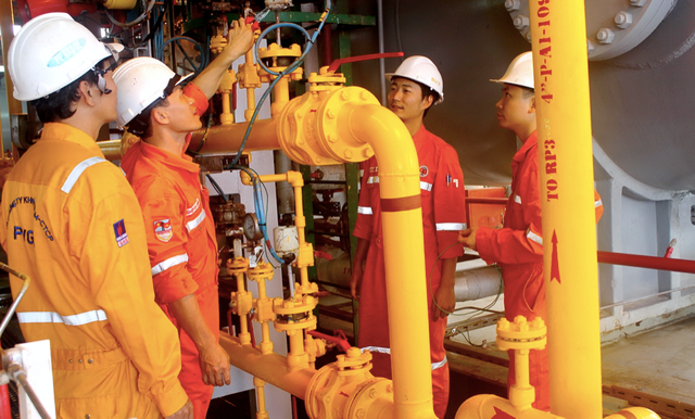 PV GAS bao lai 8 thang tren 10 nghin ty, vuot toi 119% ke hoach